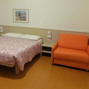 Al Pontesel Affittacamere Garda (Verona)